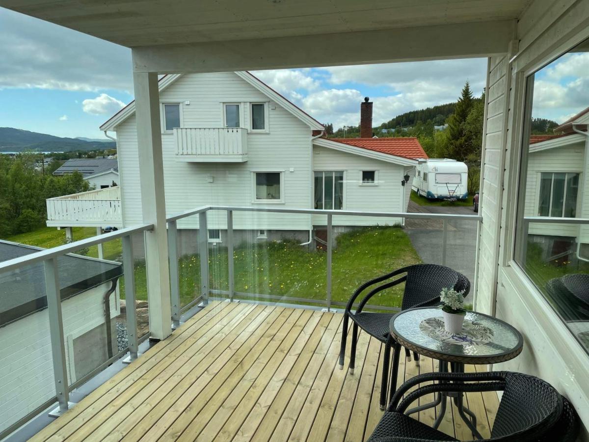 Veien Til Senja Appartement Finnsnes Buitenkant foto