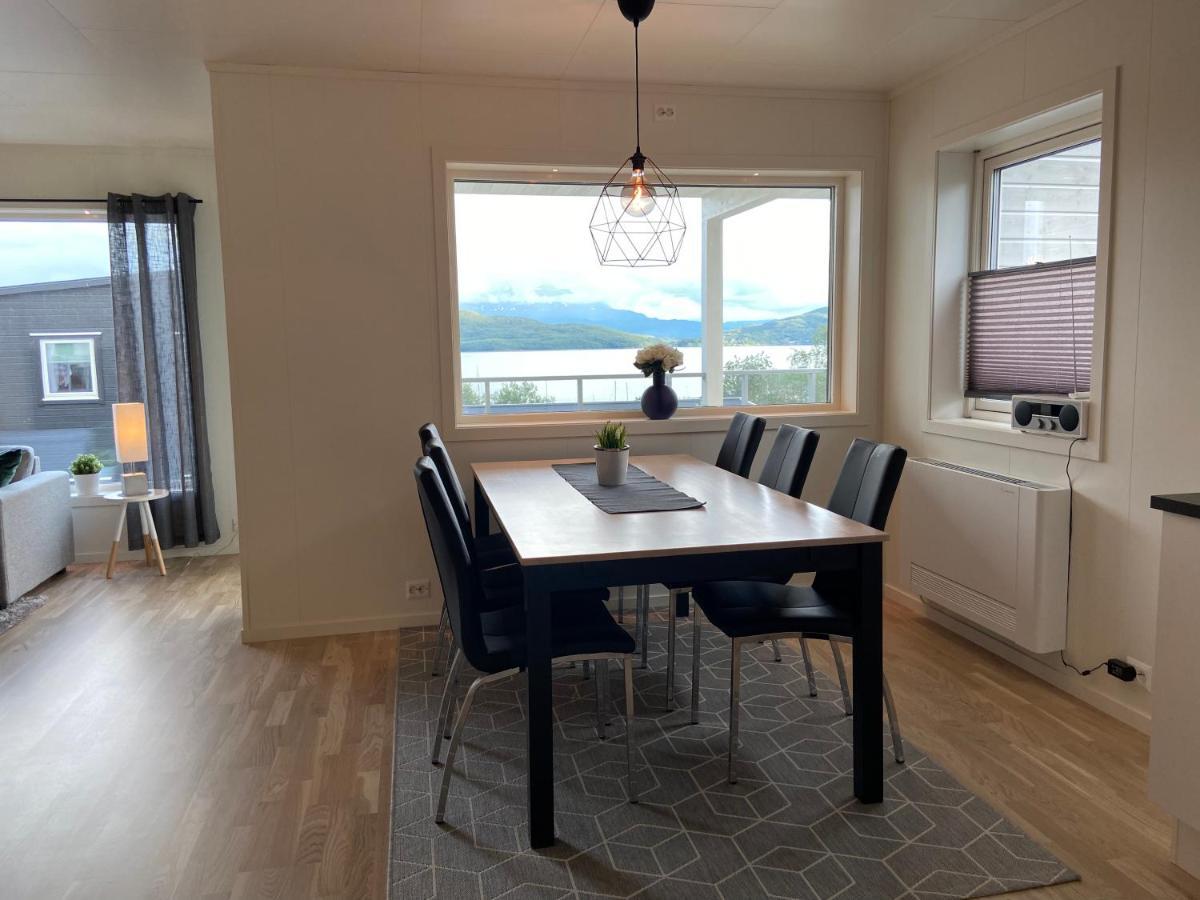 Veien Til Senja Appartement Finnsnes Buitenkant foto